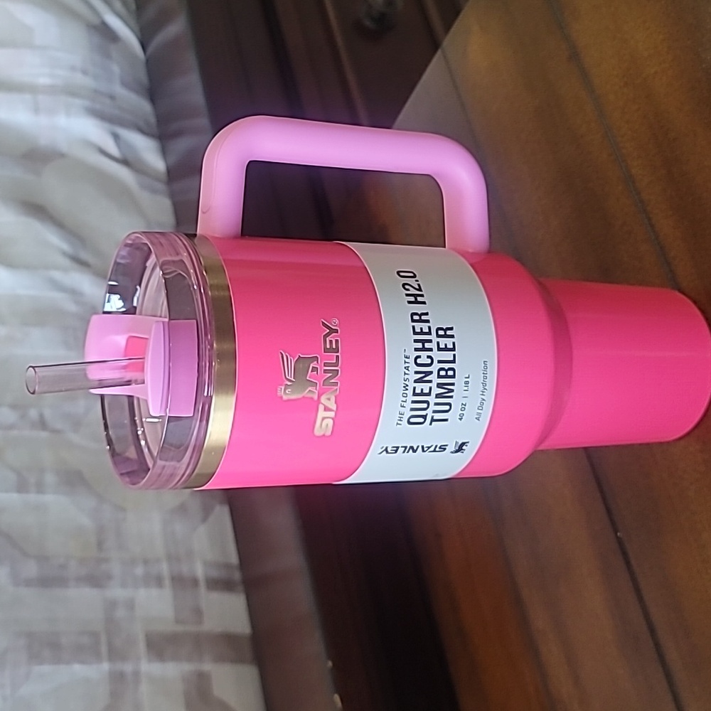 Stanley Pink Parade 40 oz